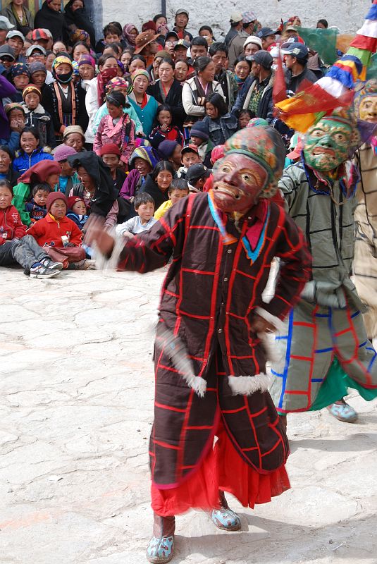 Mustang Lo Manthang Tiji Festival Day 2 04 Comedic Dancers